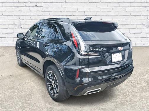 2025 Cadillac XT4 Sport