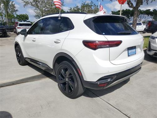 2022 Buick Envision FWD Essence