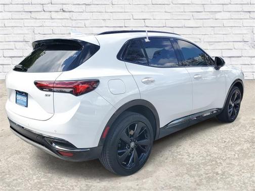 2022 Buick Envision FWD Essence