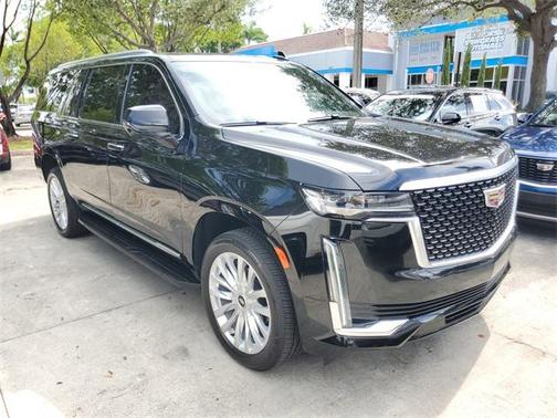 2023 Cadillac Escalade ESV Luxury