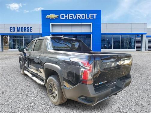 2025 Chevrolet Silverado EV LT