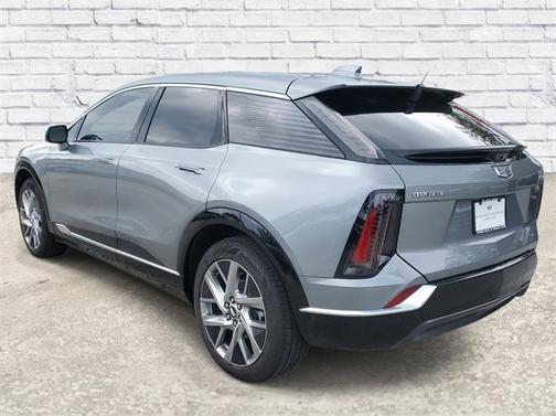 2025 Cadillac OPTIQ Luxury 2 AWD
