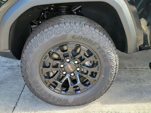 Onyx Black 2026 GMC Canyon Elevation