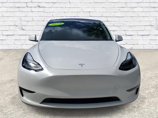 2024 Tesla Model Y Standard Range