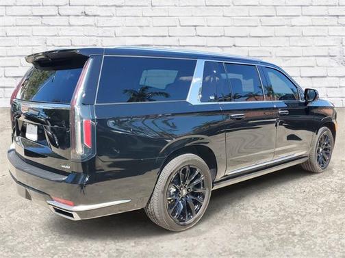 2023 Cadillac Escalade ESV Premium Luxury