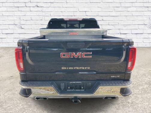 Onyx Black 2021 GMC Sierra 1500 SLT