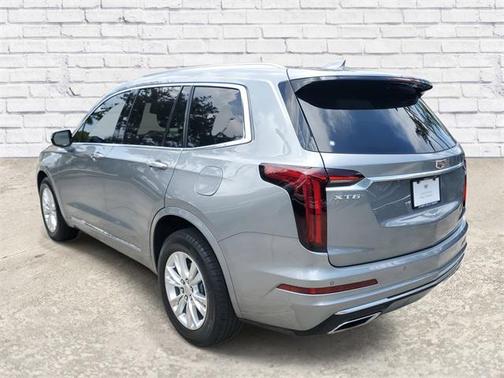 2024 Cadillac XT6 Luxury FWD