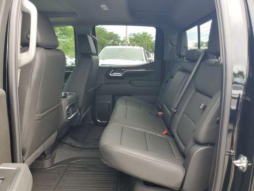 Onyx Black 2026 GMC Sierra 1500 Elevation