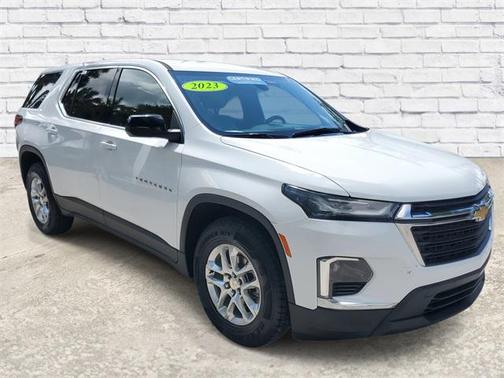 2023 Chevrolet Traverse LS