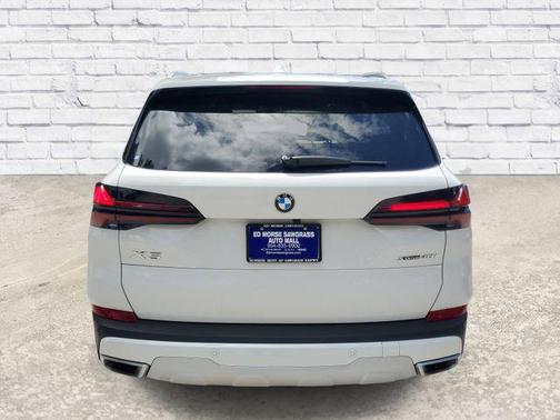 Alpine White 2026 BMW X5 xDrive40i