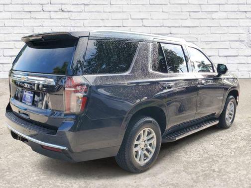 Dark Ash Metallic 2023 Chevrolet Tahoe LS