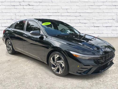 2025 Hyundai ELANTRA SEL