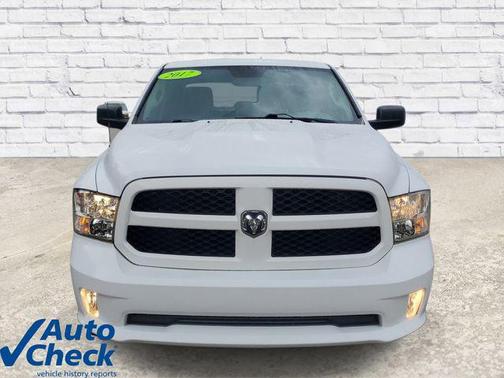 Bright White Clearcoat 2017 RAM 1500 Express