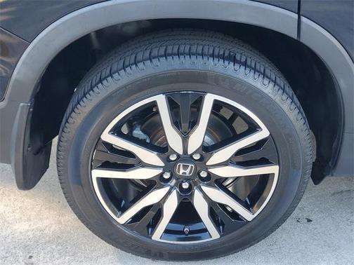 2021 Honda Pilot Touring 8-Passenger