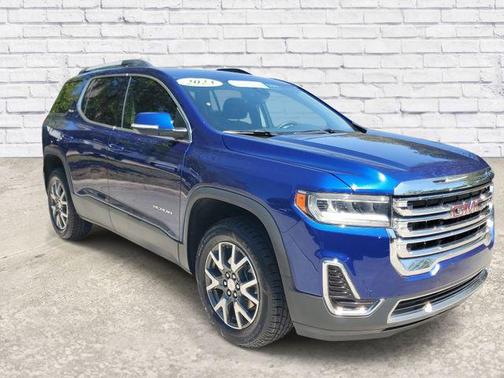 Ultra Blue Metallic 2023 GMC Acadia FWD SLE