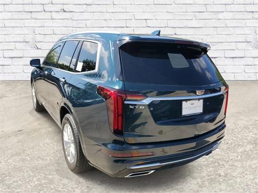 2025 Cadillac XT6 Luxury FWD