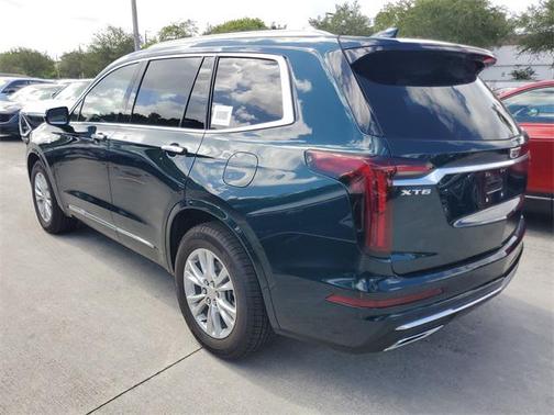 2025 Cadillac XT6 Luxury FWD