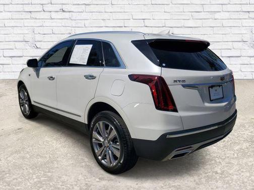 Crystal White Tricoat 2024 Cadillac XT5 Premium Luxury