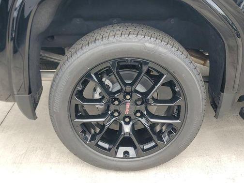 Onyx Black 2026 GMC Sierra 1500 SLT