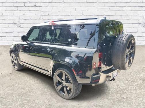2023 Land Rover Defender 110 X-Dynamic SE