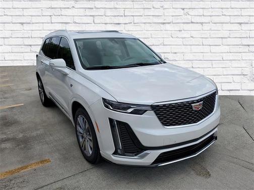 2025 Cadillac XT6 Premium Luxury FWD
