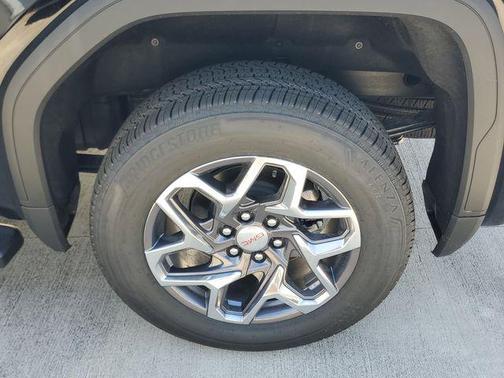 Onyx Black 2026 GMC Sierra 1500 SLT