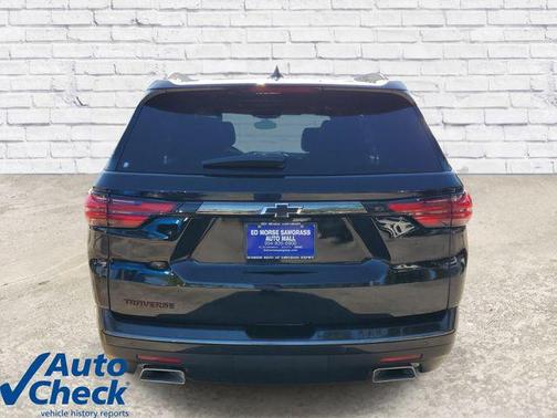 Mosaic Black Metallic 2023 Chevrolet Traverse Premier