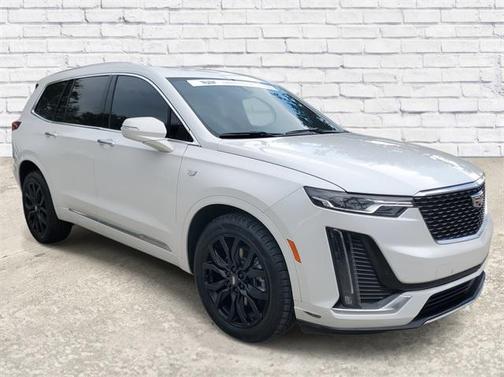 2023 Cadillac XT6 Luxury FWD