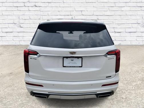 2023 Cadillac XT6 Luxury FWD
