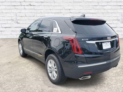 Stellar Black Metallic 2026 Cadillac XT5 Luxury