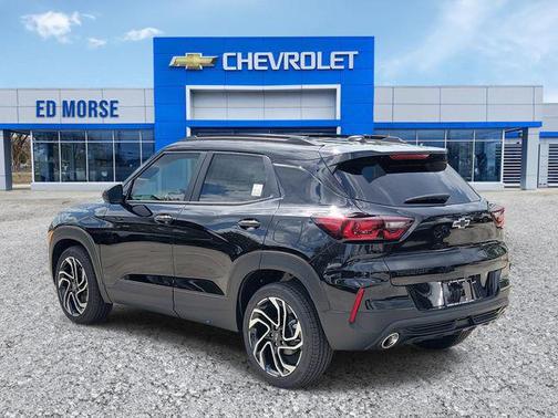Mosaic Black Metallic 2026 Chevrolet Trailblazer RS