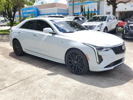 2022 Cadillac CT4 Premium Luxury