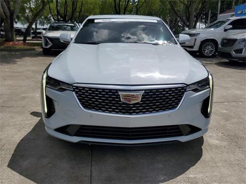 2022 Cadillac CT4 Premium Luxury