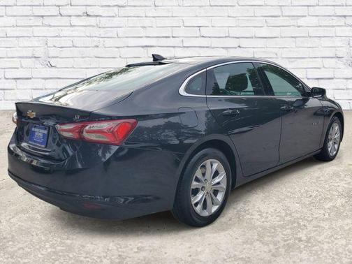 Dark Ash Metallic 2022 Chevrolet Malibu FWD LT