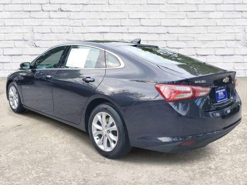 Dark Ash Metallic 2022 Chevrolet Malibu FWD LT