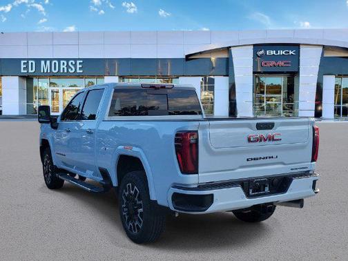 Glacier White Tricoat 2026 GMC Sierra 2500 Denali
