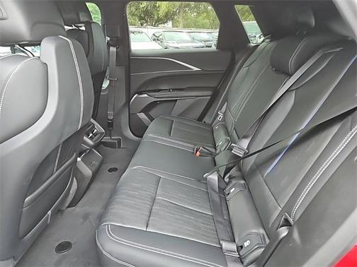 2025 Cadillac LYRIQ Luxury w/1SC