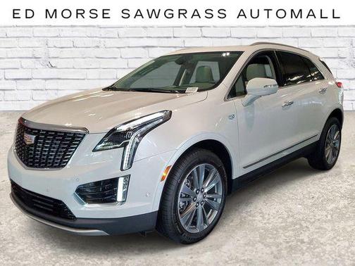 Crystal White Tricoat 2026 Cadillac XT5 Premium Luxury