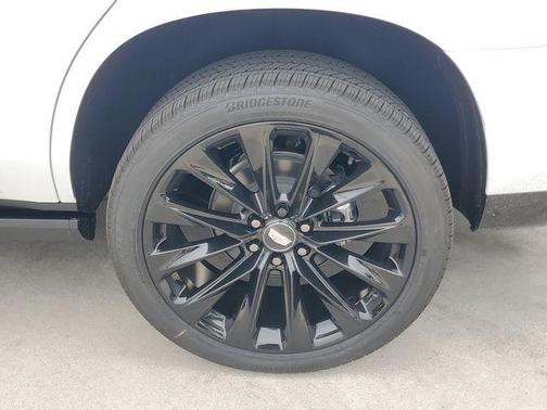 Vibrant White Tricoat 2026 Cadillac Escalade Sport Platinum