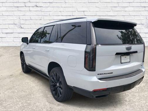 Vibrant White Tricoat 2026 Cadillac Escalade Sport Platinum