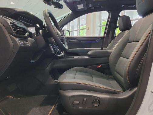 Glacier White Tricoat 2026 GMC Acadia AT4 AWD