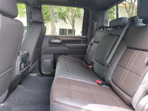 2025 Chevrolet Silverado 2500 High Country