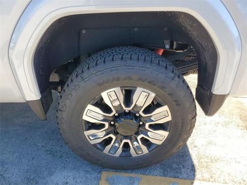 2025 GMC Sierra 3500 Denali
