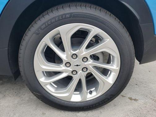 Gbj 2027 Chevrolet Bolt LT