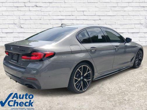 Bernina Grey Amber Effect Metallic 2021 BMW 540 540i