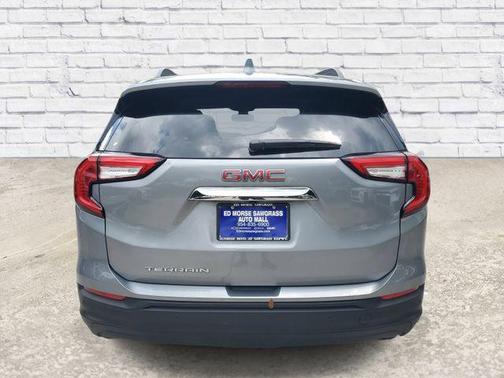 Sterling Metallic 2023 GMC Terrain SLE