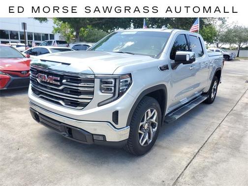 2022 GMC Sierra 1500 SLT