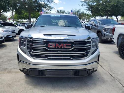 2022 GMC Sierra 1500 SLT