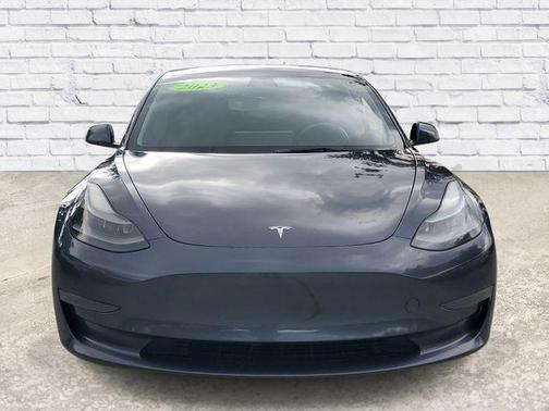 Midnight Silver Metallic 2023 Tesla Model 3 Performance
