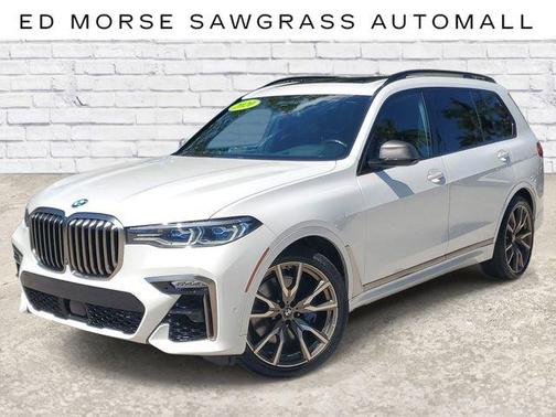 Mineral White Metallic 2020 BMW X7 M50i